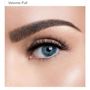 Velour mink lashes in “See Through”